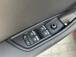 Audi A5 Audi A5 Sportback 1.4 TFSI S-line Automaat | Navigatiesysteem | Climate control | Cruise control | LED verlichting | Sportonderstel | Buitenspiegels elektrisch inklapbaar | 19 inch lichtmetalen velgen | Parkeersensoren voor en achter - afbeelding nr 4