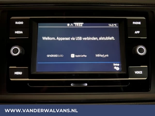Volkswagen Crafter Volkswagen Crafter 2.0 TDI 141pk L3H2 L2H1 Euro6 Airco | Camera | Apple Carplay | Android Auto Bijrijdersbank - afbeelding nr 4