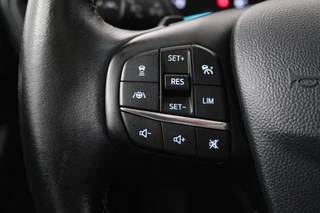 Ford Focus Ford Focus 1.0 EcoBoost Titanium Business (PANORAMADAK, TREKHAAK, ACHTERUITRIJCAMERA, STOEL/STUUR VERWARMING, SFEER) - afbeelding nr 12