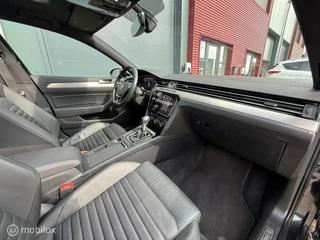 Volkswagen Passat Volkswagen Passat 1.4 TSI GTE Highline Pano.dak/Viritual/LED - afbeelding nr 9