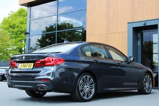 BMW 5 Serie BMW 5-serie 520i High Executive M-Sport | Schuifdak | H&K | Trekhaak - afbeelding nr 10