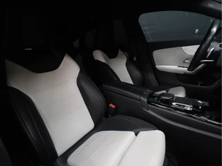 Mercedes-Benz CLA [SFEERVERLICHTING, APPLE CARPLAY, CAMERA, TREKHAAK, VOL LEDER, STOELVERWARMING, PDC V+A, CRUISE, NIEUWSTAAT] - afbeelding nr 7