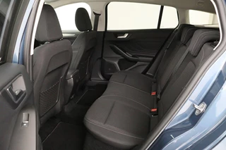 Ford Focus Ford Focus 1.0 EcoBoost Titanium | Automaat |  Stoel & stuurverwarming | Adaptive cruise | Carplay | Full LED | Keyless | Climate control - afbeelding nr 7