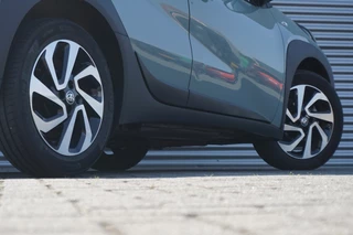 Toyota Aygo Toyota Aygo X 72PK Pulse AUTOMAAT CARPLAY | STOELVERW. | CAMERA | ADAPTIVE! - afbeelding nr 40