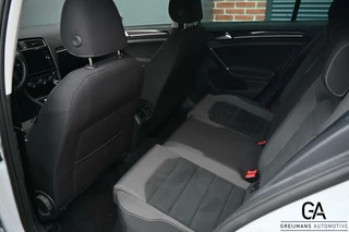 Volkswagen Golf Volkswagen Golf 1.0 TSI Highline|R-line|Massagestoelen|Carplay| - afbeelding nr 6