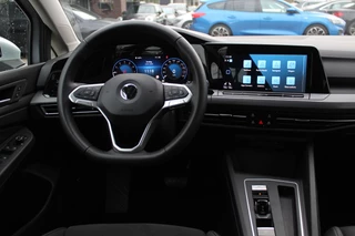 Volkswagen Golf Volkswagen Golf 1.5 eTSI Style / Camera / Head-up / Virtual Cockpit / Leder&Alcantara / 17'' / Keyless / ACC / DAB / Full LED / Stoelverwarming - afbeelding nr 9