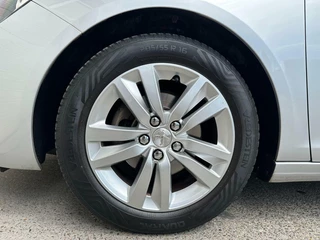 Peugeot 308 Peugeot 308 SW 1.2 PureT Executive/PANP/NAVI/PARKS/APK/NAP - afbeelding nr 9