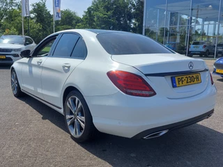 Mercedes-Benz C-Klasse Mercedes-Benz C-Klasse 180 156pk Automaat Business Solution Plus | Origineel NL | Navi | Clima | Cruise | Led Koplampen | Pdc V+A+Assist+Camera | Dodehoek+Licht+Regensensor | Privacy Glass | 18''lm - afbeelding nr 3
