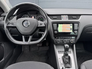 Škoda Octavia Skoda Octavia Combi 1.6 TDI Greentech Ambition Business 2e Eigenaar,Navi,Clima,Cruise,Schuif Kanteldak,PDC Achter,110pk,LMV,NL Auto,N.A.P,APK Tot 09-2025 - afbeelding nr 3