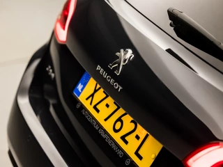 Peugeot 308 Peugeot 308 SW 1.2 PureTech Sport (PANORAMADAK, APPLE CARPLAY, GROOT NAVI, ADAPTIVE CRUISE, PARKEERSENSOREN, SPORTSTOELEN, GETINT GLAS, CRUISE, DAB+, NIEUWSTAAT) - afbeelding nr 30