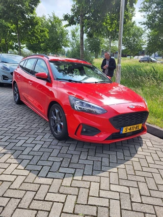 Ford Focus Ford Focus Wagon 1.5 EcoBoost 182 PK ST Line Business | LED | Winterpack | BLIS | Adaptieve Cruise Control | Camera | Electrische achterklep | Headup Display | DAB | Leder/Stof | 50DKM! - afbeelding nr 2