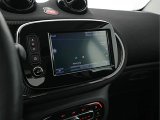 Smart Fortwo Smart Fortwo EQ Comfort PLUS 18 kWh [ 3-Fase ] Aut. *PANO | FULL-LED | FULL-LEATHER | NAVI-FULLMAP | CAMERA | BRABUS-WHEELS | AMBIENT-LIGHT | AIRCO | PDC | CRUISE | DAB | CARPLAY | COMFORT-SEATS | 16''ALU* - afbeelding nr 16
