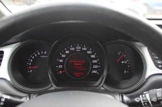 Kia cee'd Kia cee'd 1.6 GDI ComfortLine / Bluetooth  / Radio / Cruise Control / Airco - afbeelding nr 18