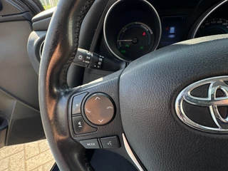 Toyota Auris Toyota Auris Touring Sports 1.8 Hybrid Lease pro HYBRID / CAMERA / PANORAMADAK / CRUISE / PDC / STOELVERW - afbeelding nr 15