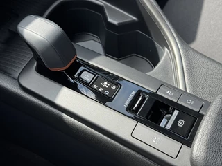 Toyota C-HR Toyota C-HR 1.8 Hybrid Dynamic / Parkeersensoren - afbeelding nr 18
