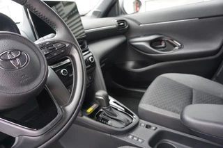 Toyota Yaris Cross Toyota Yaris Cross 1.5 Hybrid 115 Business Plus |Navi|Carplay|PDC V+A|Dodehoek|Camera|Stoel en stuurverwarming| - afbeelding nr 26