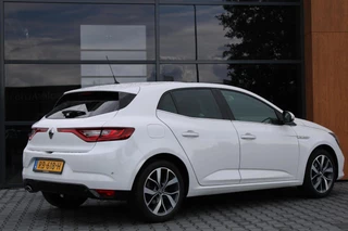 Renault Mégane Renault Megane 1.2TCe 130PK Bose | ACC | Camera | Pano - afbeelding nr 2