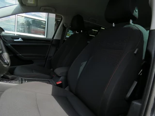 Volkswagen Golf Volkswagen Golf 1.4 TSI DSG-aut. R-Line / Navi / 18 Inch / Stoelverw. / Trekhaak / BOVAG garantie - afbeelding nr 35