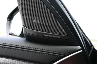 BMW 5 Serie BMW 5-serie 520i High Executive M-Sport | Schuifdak | H&K | Trekhaak - afbeelding nr 46