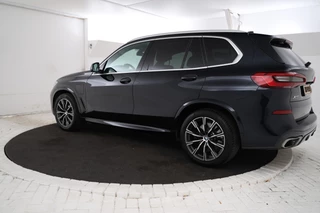 BMW X5 M-sport, Luchtvering, Adaptief,  Panoramadak, Apple Carplay - afbeelding nr 2