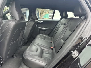 Volvo V60 Volvo V60 2.0 T3 Xenium Navi Cruise Climate Leder Stoelverwarming Trekhaak Lichtmetaal - afbeelding nr 6
