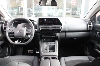 Citroën C5 Aircross Citroen C5 Aircross 1.2 136PK AUTOMAAT Hybrid ë-SERIES | ELEKTRISCH BEDIENBARE BESTUURDERSSTOEL | APPLE CARPLAY/ANDROID AUTO | NAVIGATIE | FULL LED KOPLAMPEN | CLIMATE CONTROL | DAB+ RADIO | 19