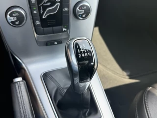 Volvo V40 Volvo V40 2.0 T2 Nordic+ Dealer Onderhouden,Pano,Leder,Navi,Camera,Pdc,Stoelverw,123pk,Clima,Cruise,Lm velgen,N.A.P,6 Bak,Apk tot 06-2026 - afbeelding nr 29