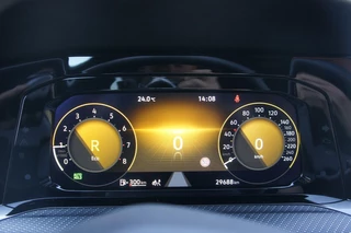 Volkswagen Golf Vw Golf 1.5 eTSI 3x R-Line Acc|Camera|Pano|Stoel-Stuurverwarming - afbeelding nr 5