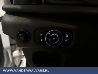 Ford Transit Ford Transit 2.0 TDCI 130pk L3H2 Euro6 Airco | Camera | Navigatie | Cruisecontrol | Stoelverwarming Verwarmde voorruit, Parkeersensoren, Elektrisch verstelbare bestuurdersstoel, Bijrijdersbank - afbeelding nr 18