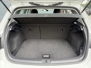 Volkswagen Golf Volkswagen Golf 1.0 TSI Trendline 2e Eigenaar,Carplay,Navi,Clima,Cruise,Pdc V+A,Apk tot 03-2027 - afbeelding nr 19