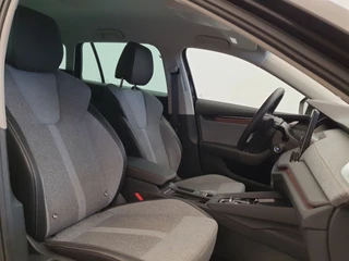 Škoda Octavia Škoda Octavia Combi 1.5 TSI MHEV 115pk DSG/AUT Business Edition Camera, Winterpakket, Keyless - afbeelding nr 3