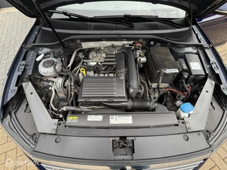 Volkswagen Passat Volkswagen Passat Variant 1.4 TSI Highline Business R, Trekhaak, Panodak, apk 10.2025 - afbeelding nr 18