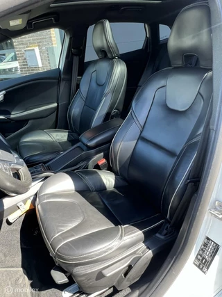 Volvo V40 Volvo V40 2.0 T4 R-Design automaat - afbeelding nr 14