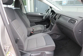Volkswagen Golf Sportsvan Cruise-control,PDC, LMV,Achteruitrijcamera ,Stoelverwarming, Navigatie . etc. . - afbeelding nr 30