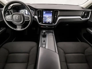 Volvo V60 164Pk Automaat (APPLE CARPLAY, GROOT NAVI, CAMERA, ADAPTIVE CRUISE, SPORTSTOELEN, TREKHAAK, PARKEERSENSOREN, DAB+, NIEUWE APK, NIEUWSTAAT) - afbeelding nr 6