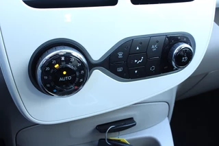 Renault ZOE Renault ZOE R90 Life 41 kWh R-Link NAVI BT CLIMA LMV '17 huuraccu - afbeelding nr 18