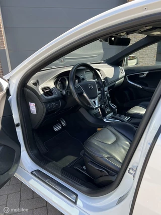 Volvo V40 Volvo V40 2.0 T4 R-Design automaat - afbeelding nr 16