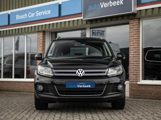 Volkswagen Tiguan Volkswagen Tiguan 1.4TSi DSG6 Cup Sport&Style | Trekhaak 1.800kg. | 2e eigenaar | Climate Control | Stoelverwarming | Parkeer pakket | Winter-pakket | Koplampsproeiers | Multifunctioneel lederen stuurwiel - afbeelding nr 13