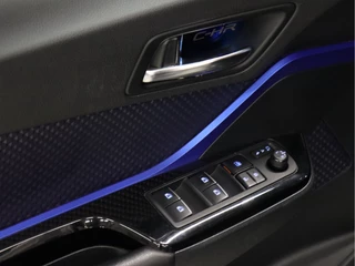 Toyota C-HR [CRUISE CONTROL, CAMERA, BLUETOOTH VERBINDING, STOELVERWARMING, JBL AUDIOINSTALLATIE, MULTIFUNCTIONEEL STUURWIEL, NIEUWSTAAT] - afbeelding nr 18
