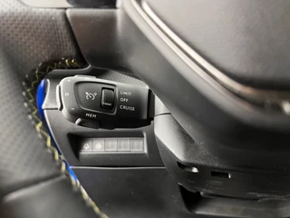 Peugeot e-208 Peugeot e-208 EV GT Pack 50 kWh [ 3-Fase ] (INCL-BTW) *FULL-LED | DIGI-COCKPIT | BLINDSPOT | CAMERA | LEATHER-ALCANTARA | NAVI-FULLMAP | LANE-ASSIST | KEYLESS | DAB | CCS-FASTLOADER | HEATED-SPORTSEATS | AMBIENT-LIGHT | 17