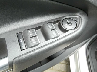 Ford Kuga Ford Kuga 1.5 EcoBoost 150 PK Titanium Individual | HALF-LEDER | WINTER PAKKET | CRUISE | 99000 KM!!! - afbeelding nr 18
