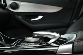 Mercedes-Benz C-Klasse Mercedes-Benz C-klasse 300e AMG Night | Head-Up | Adaptive cruise |  Stoelverwarming | 360 camera | Carplay | Keyless | Matrix LED | Trekhaak | Park Assist | Navigatie - afbeelding nr 22