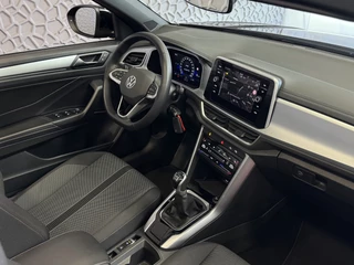 Volkswagen T-Roc Volkswagen T-Roc Cabrio TSI VIR.COCKPIT CARPLAY NAVI IQ.LED STOEL/STUUR.VERW DAB ADAP.CRUISE 05/2024 