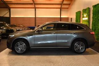 Mercedes-Benz EQC Mercedes-Benz EQC 400 4MATIC Premium Plus 80 kWh AMG - Memory - Distronic - Schuifdak - Keyless Entry - HUD - Ambiance Verlichting - afbeelding nr 52