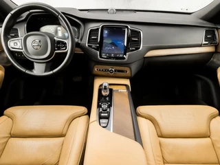 Volvo XC90 408Pk Automaat (PANORAMADAK, LUCHTVERING, APPLE CARPLAY, BOWERS&WILKINS, MEMORY SEATS, COGNAC LEDER, HEAD-UP DISPLAY, KEYLESS, GETINT GLAS, 360 CAMERA, ZWART HEMEL, NIEUWSTAAT) - afbeelding nr 6