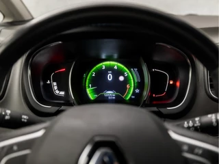 Renault Scénic Renault Scénic 1.2 TCe Sport Collection (APPLE CARPLAY, GROOT NAVI, LEDER, CAMERA, TREKHAAK, SPORTSTOELEN, GETINT GLAS, KEYLESS, PARKEERSENSOREN, NIEUWE APK, NIEUWSTAAT) - afbeelding nr 20
