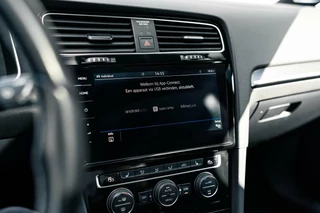 Volkswagen Golf Volkswagen Golf 2.0 TSI 4Motion R Pano Dynaudio Camera - afbeelding nr 39