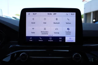 Ford Kuga Ford Kuga 2.5 PHEV ST-Line X |  Trekhaak | Panoramadak | elektrische achterklep | Adaprive Cruise control | dodehoeksensoren | camera | head up display | adaptive LED - afbeelding nr 37