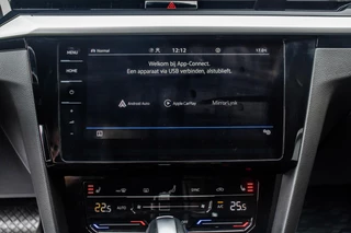 Volkswagen Passat Volkswagen Passat Variant 2.0 TSI R-Line Business+, Pano - afbeelding nr 23