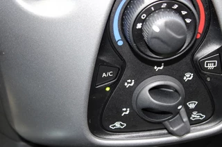 Toyota Aygo Toyota Aygo 1.0 VVT-i x-play - afbeelding nr 12